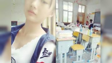 某职业院校98年大专小虎牙白嫩美女放学后在教室玩直播,礼物刷到6万后立马到厕所拿出极品福利回报,全程国语!