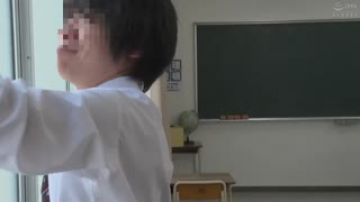 满是湿透学生妹的教室里男性只有我一位 HUNTA-652