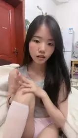 长腿大学生被干了~【汐汐】内裤套头~道具狂插~爽，小妹妹已经被解锁全部姿势 (1)