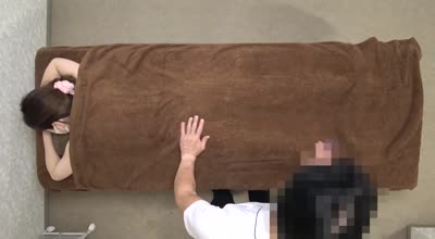 FC2PPV-4543877我以为她是优雅女士但她有剃光阴户充满活力